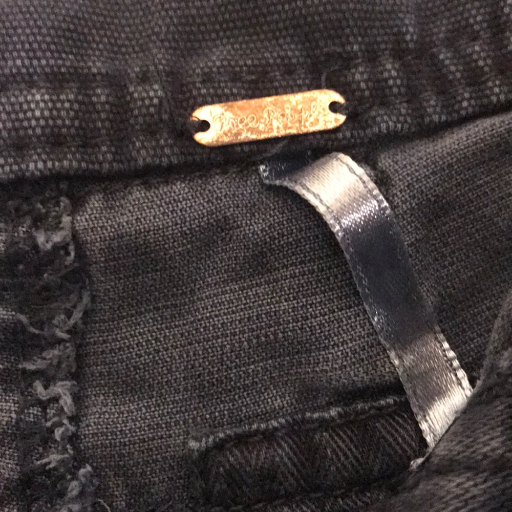 Women’s Shorts - Picture 4 of 4
